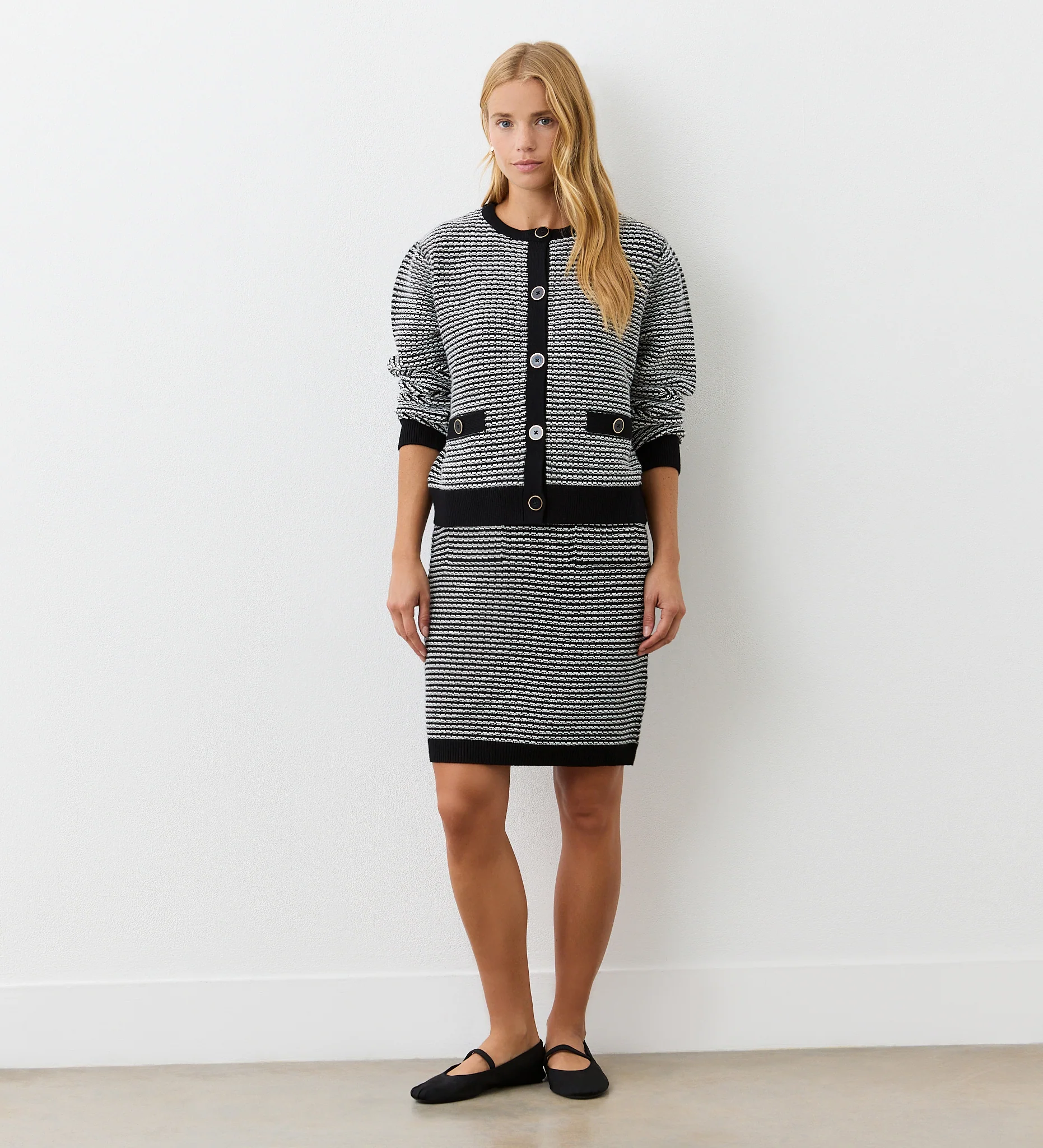 Emery Black Knitted Cardigan - Image 3