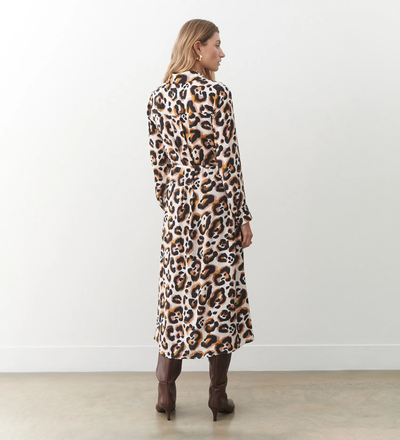 Isla Leopard Print Midi Dress - Image 5