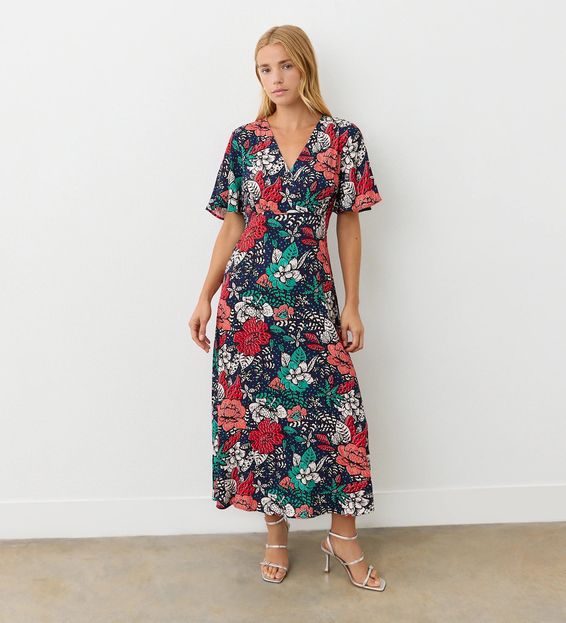 Josie Navy Floral Crepe Midi Dress - Image 3