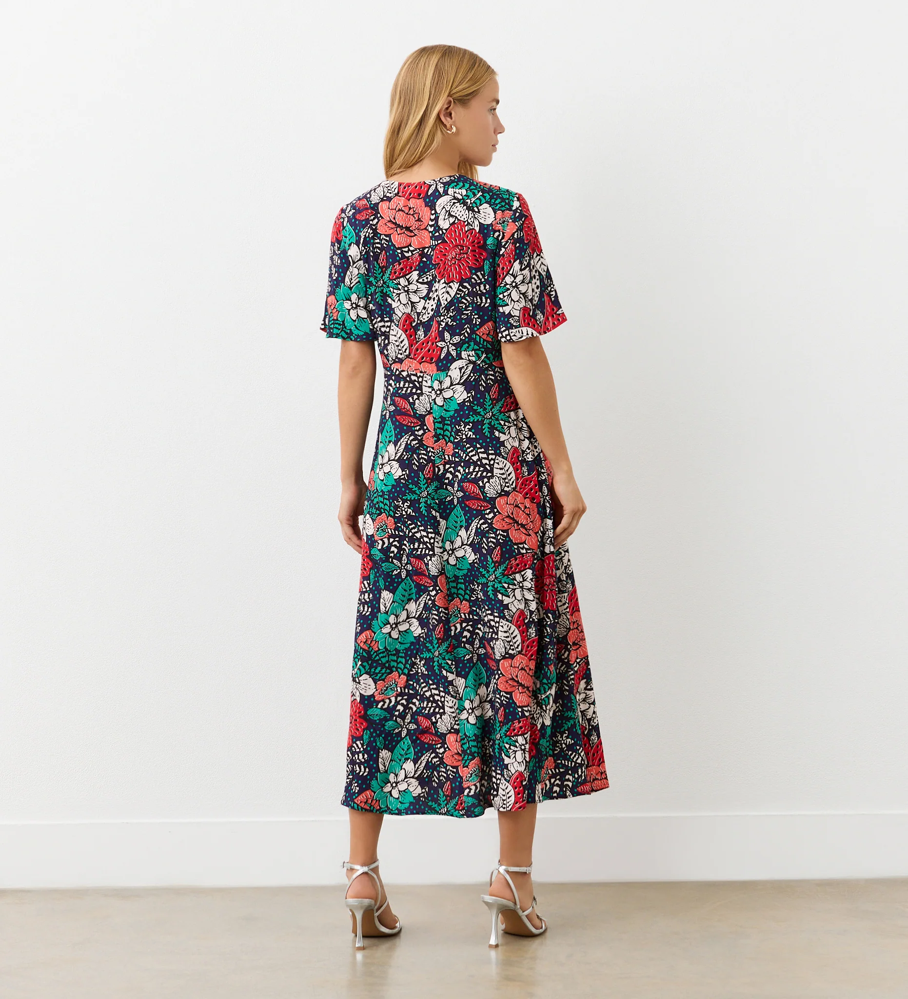 Josie Navy Floral Crepe Midi Dress - Image 4