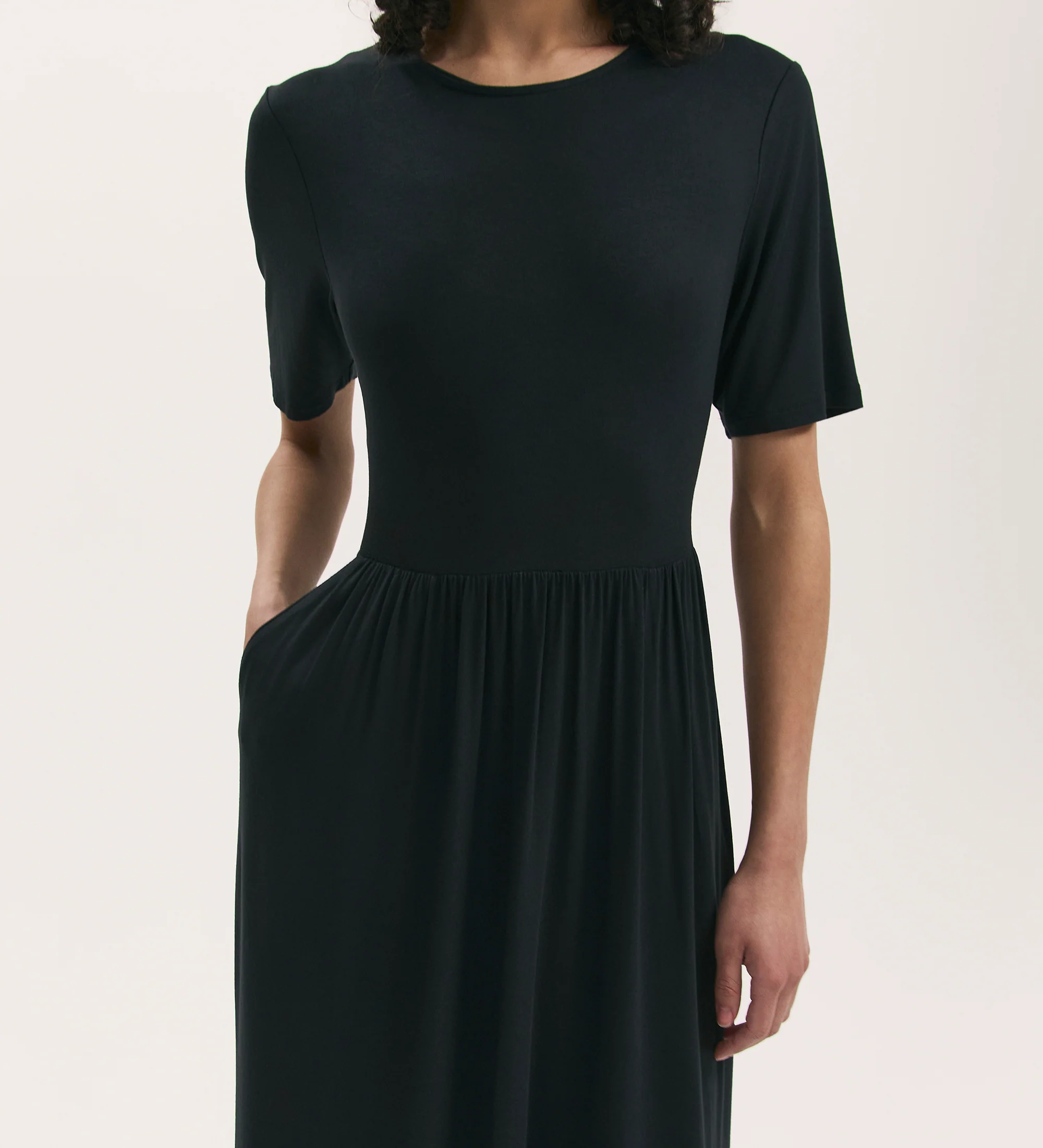 Kathryn Black Jersey Midi T-Shirt Dress - Image 3