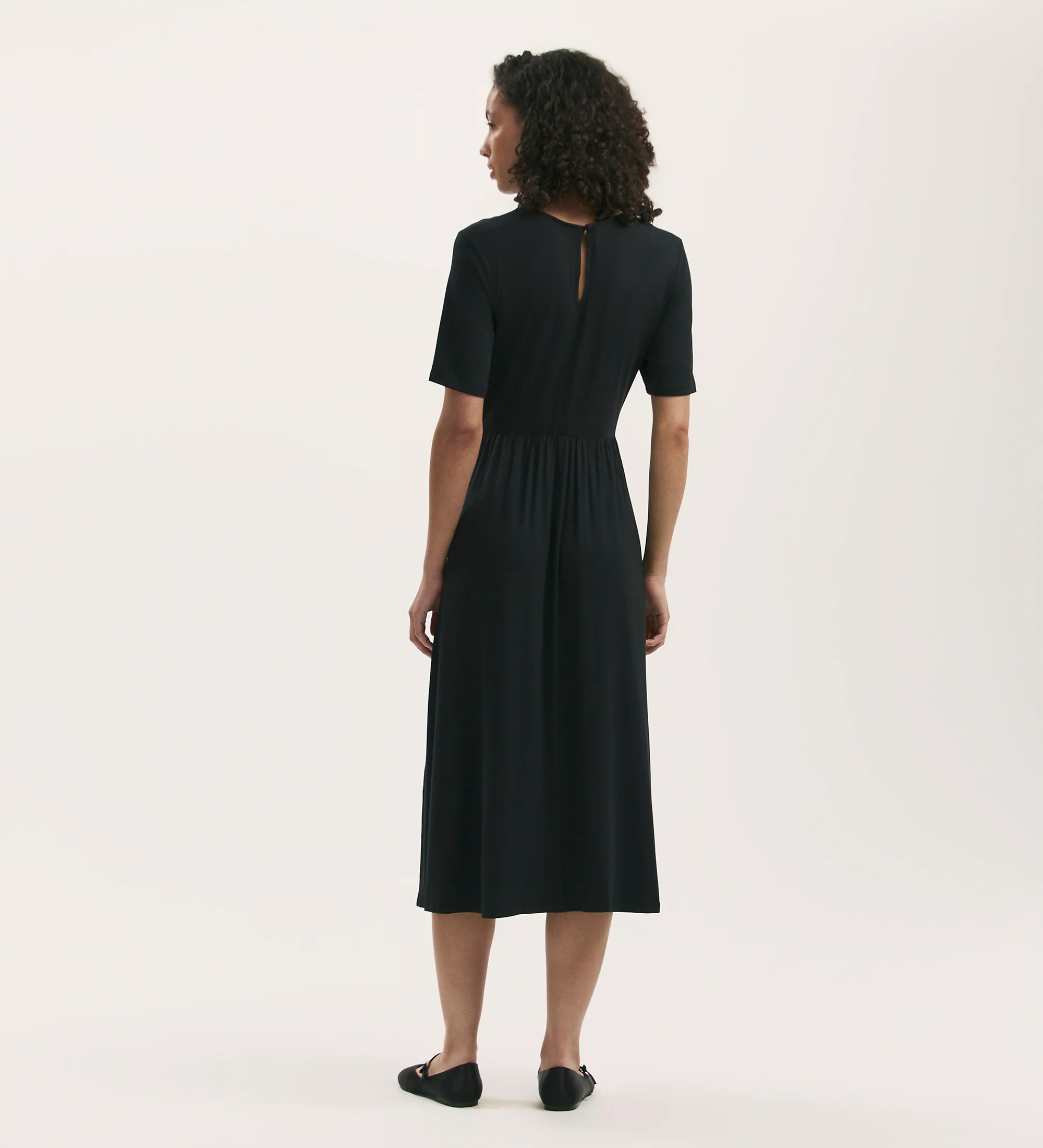 Kathryn Black Jersey Midi T-Shirt Dress - Image 4