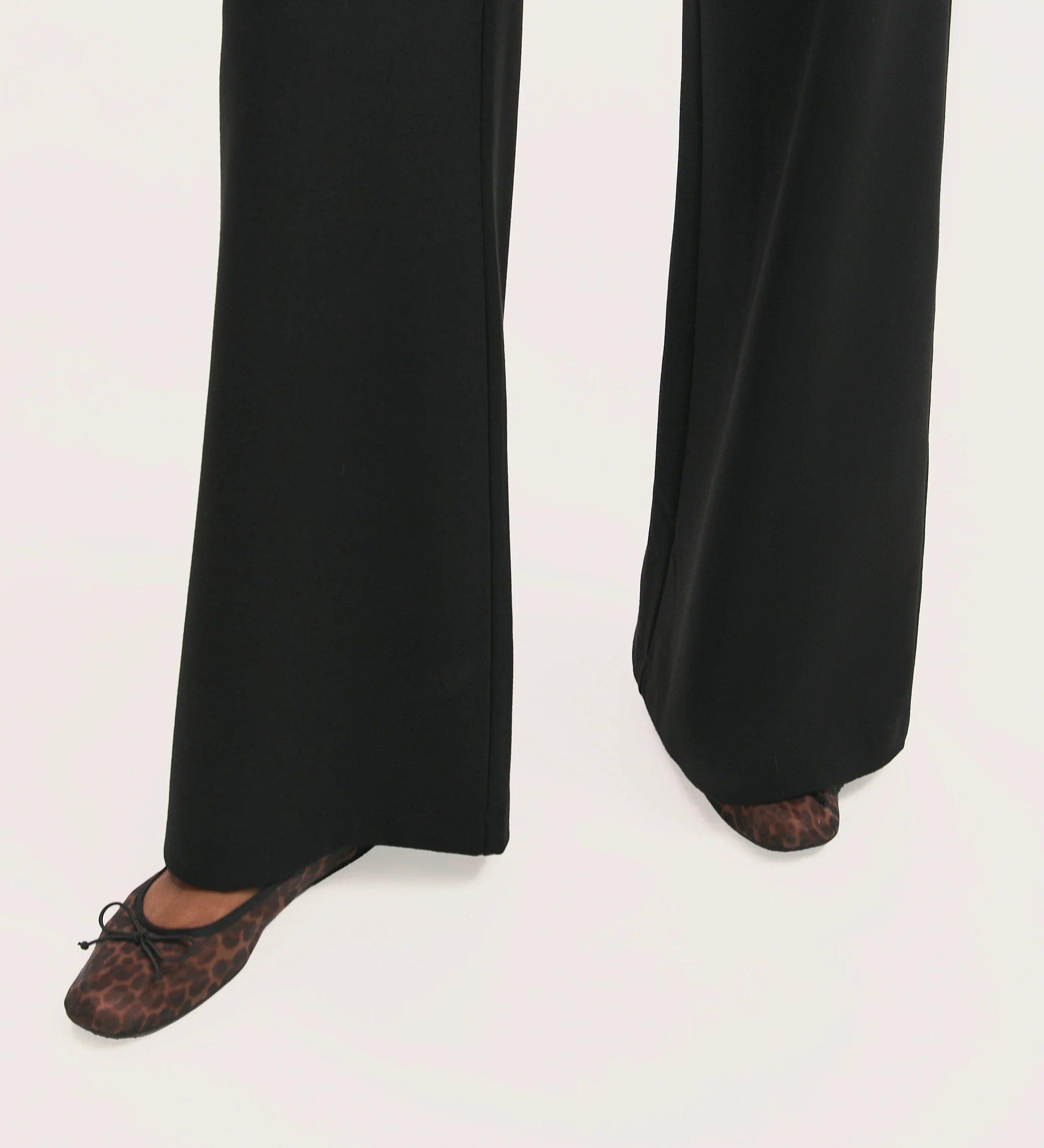 Reyna Black Ponte Jersey Wide Leg Trousers - Image 4