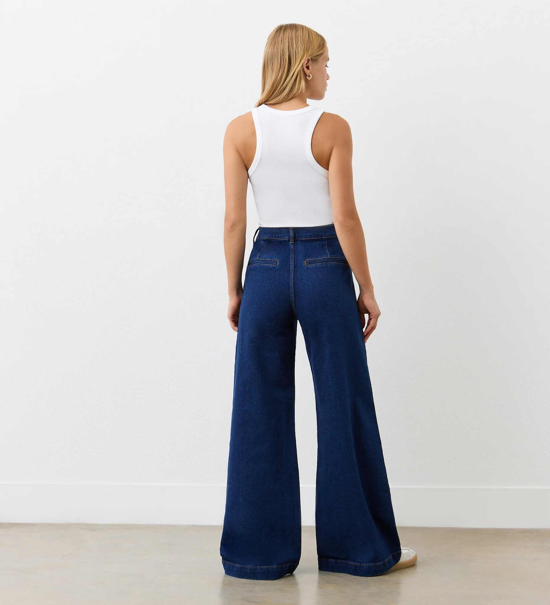 Tally Mid Wash Denim Jeans - Image 4